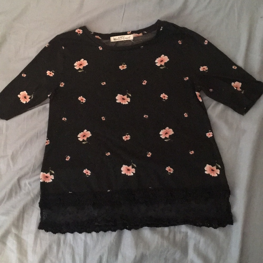 Wall flower floral blouse, with lace bottom